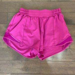 LULULEMON Hotty Hot Lined Short 4” SIZE 4